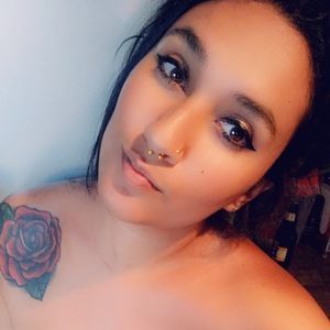 Meet your Posher, Nika